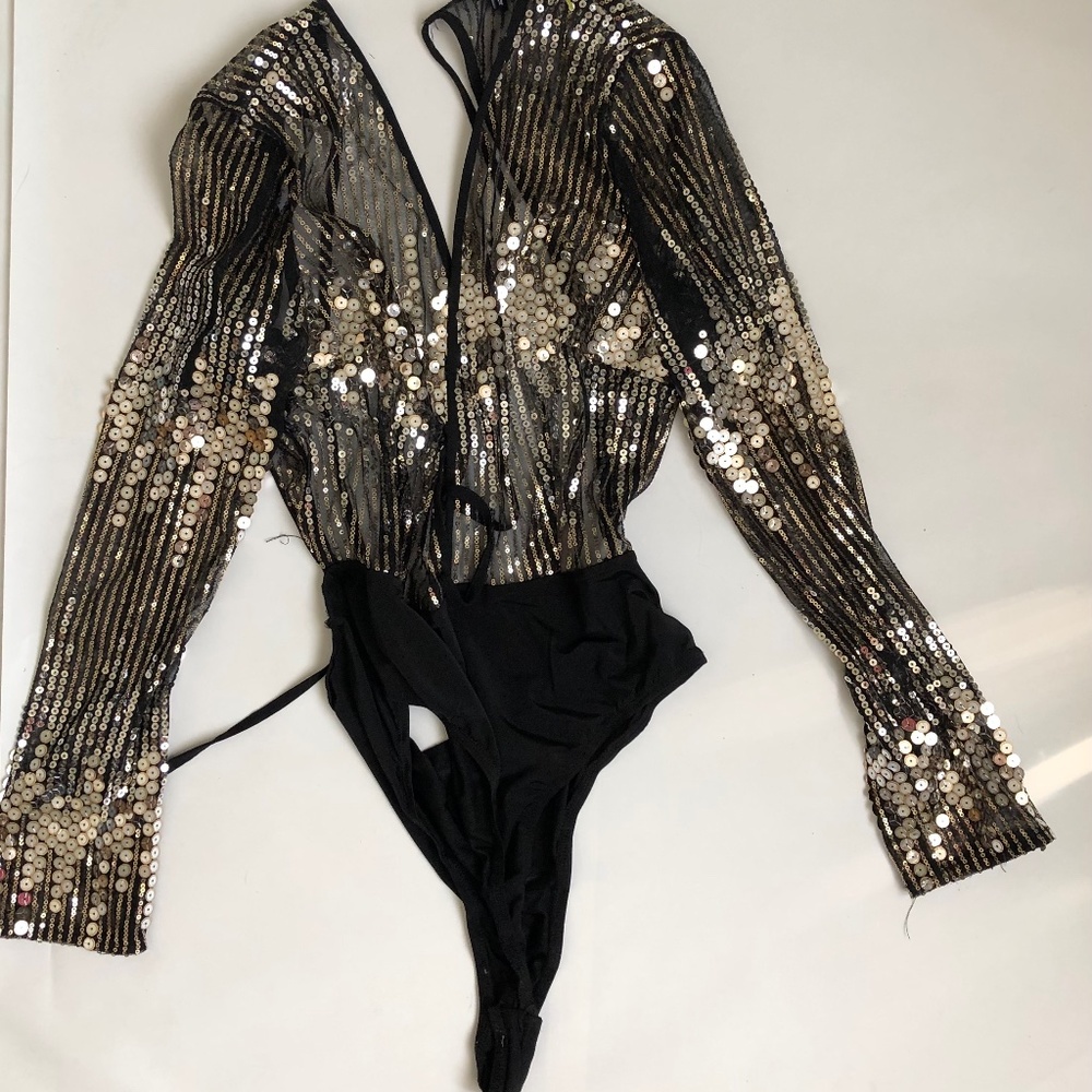 Pretty Little Thing Sequined open back gold black Bodysuit Size 14
